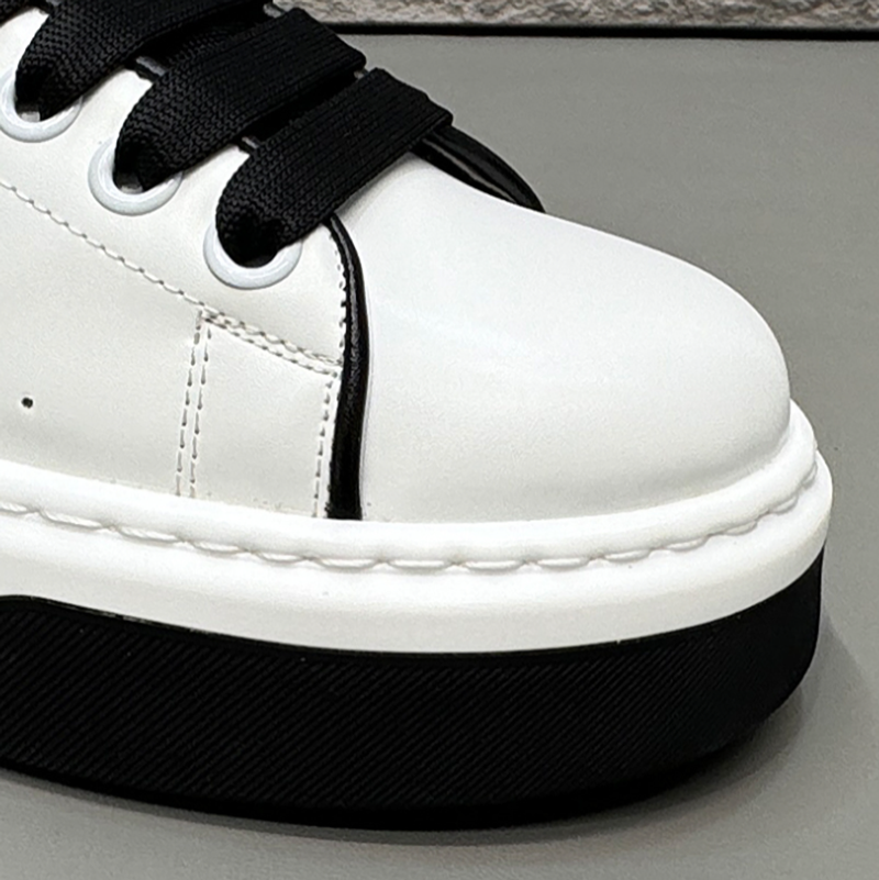 THICK SOLE CASUAL SNEAKERS I-0192