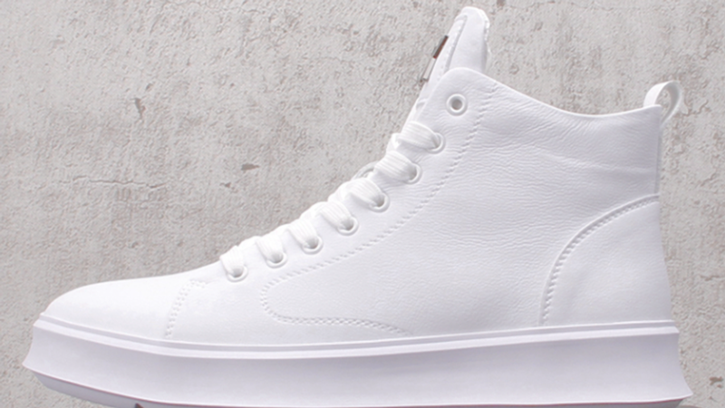 HIGH-TOP LACE-UP SNEAKERS I-0187