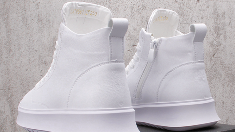 HIGH-TOP LACE-UP SNEAKERS I-0187