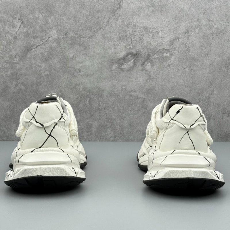 THICK SOLE SPORTS SNEAKERS I-0200