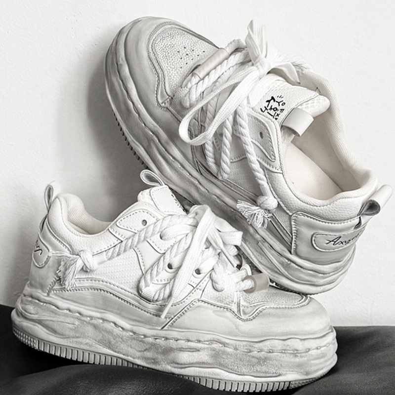 DISSOLVING VINTAGE BOARD SHOES I-0242