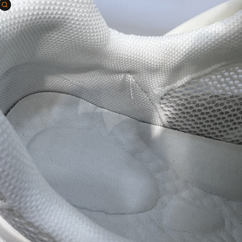 LIGHTWEIGHT BREATHABLE FASHION SNEAKERS I-0253