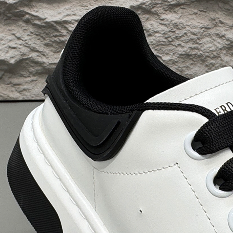 THICK SOLE CASUAL SNEAKERS I-0192