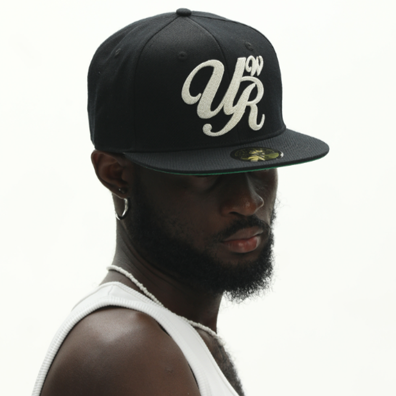 BASEBALL CAP WITH EMBROIDERY  I-0012