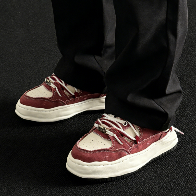 DISSOLVING VINTAGE BOARD SHOES I-0242