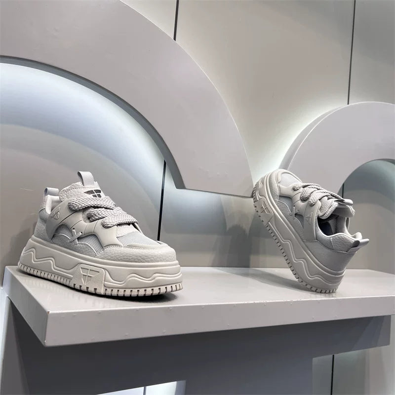 LIGHTWEIGHT BREATHABLE FASHION SNEAKERS I-0253