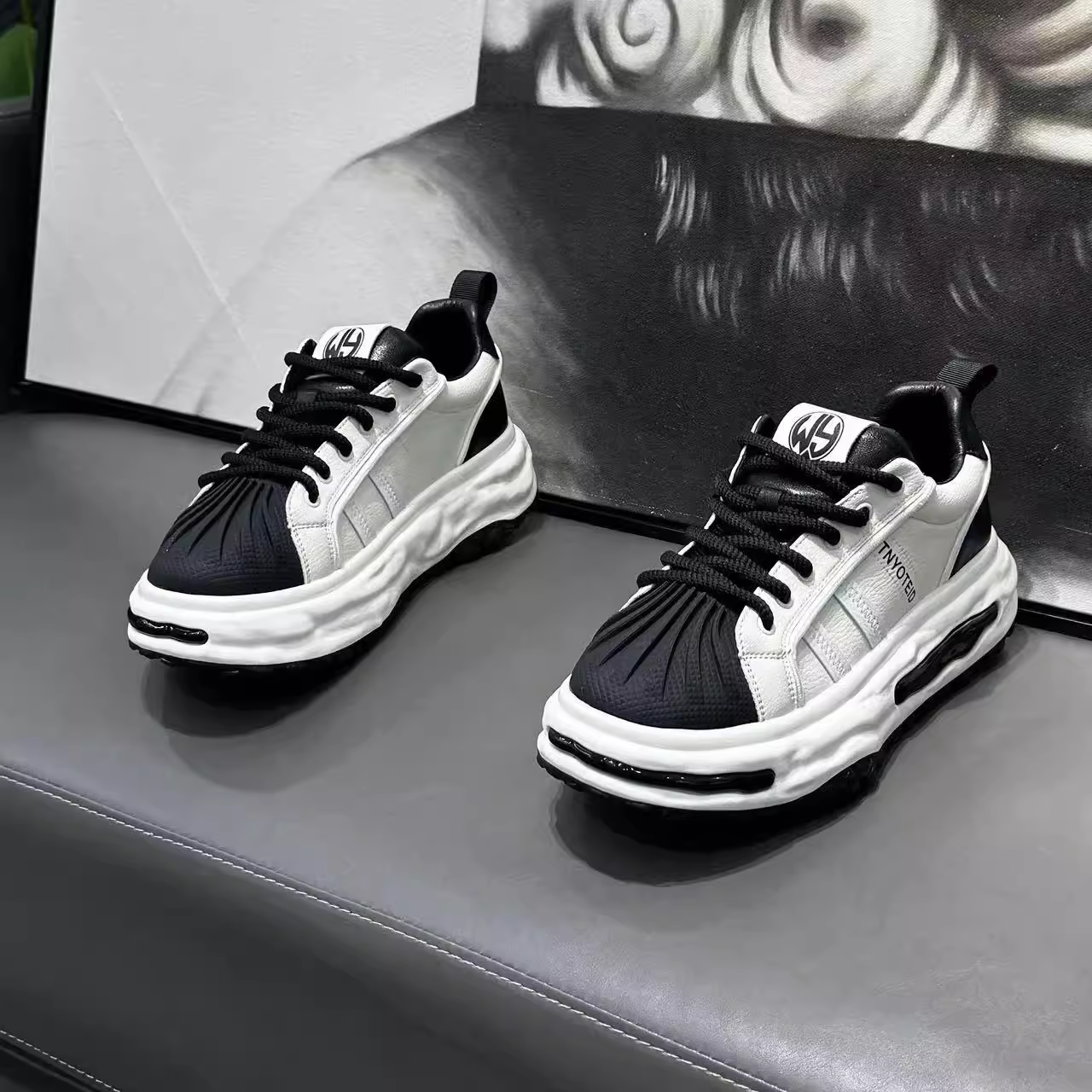THICK SOLE TRENDY SNEAKERS I-0221